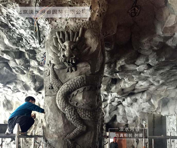 張家口崇禮萬(wàn)龍滑雪場(chǎng)萬(wàn)龍酒店水泥直塑龍浮雕包柱子