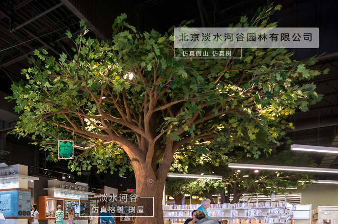 仿真樹是新型環(huán)保材料制作而成具備阻燃、防火