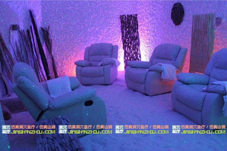山洞鹽療館整體制作，建造于別墅樓頂?shù)乃郊腋叨他}療屋
