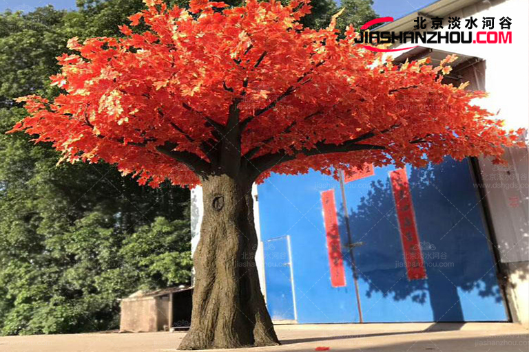 仿真樹紅楓樹的鑒定大型影視造景仿真樹專家評(píng)論
