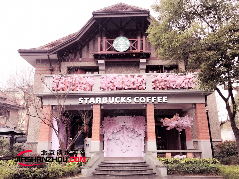 仿真樹(shù)不僅使場(chǎng)景更生動(dòng)且有助于創(chuàng)造出真實(shí)自然又到美麗的物事