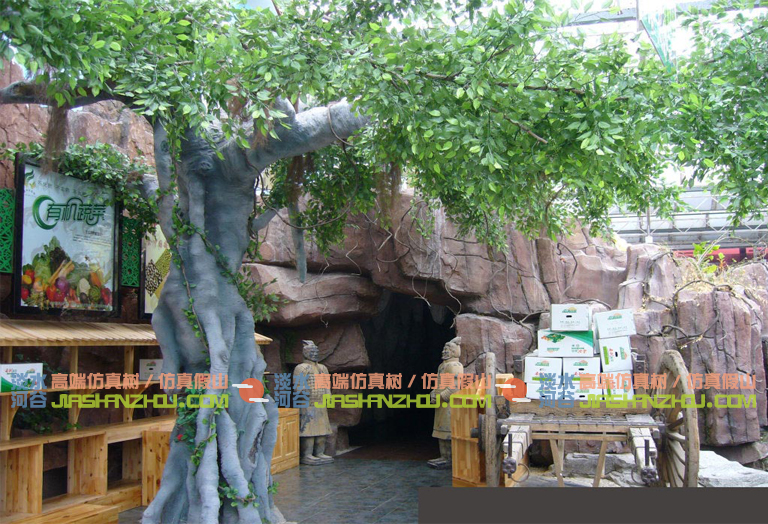 高端酒店房間如何使用仿真榕樹(shù)