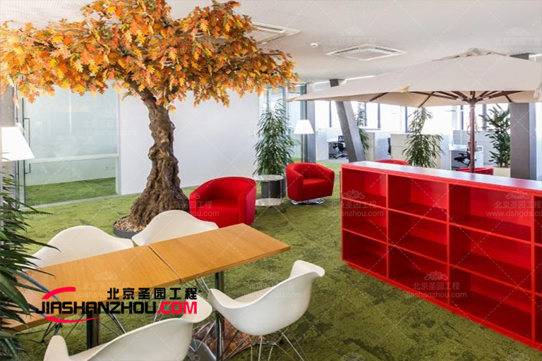 北京圣園工程植物與仿真樹體結(jié)合式景觀設(shè)計(jì)