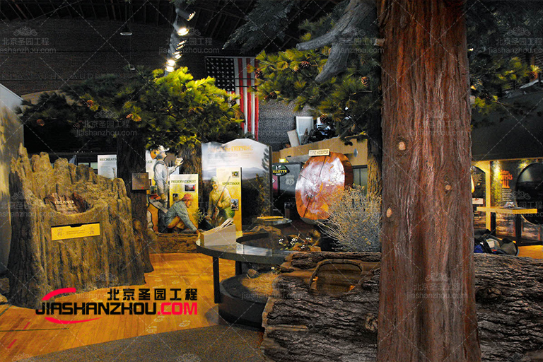 一棵仿真樹(shù)迎客松就能滿(mǎn)足南京江浦某私人別墅的裝飾需求