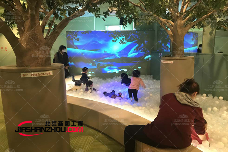 西安大唐芙蓉園室內(nèi)功能性仿真樹裝飾工程