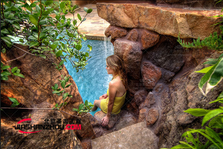 塑石假山.jpg 塑石假山