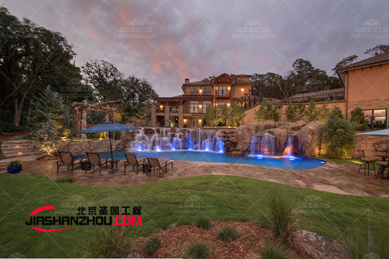 塑石假山.jpg 塑石假山